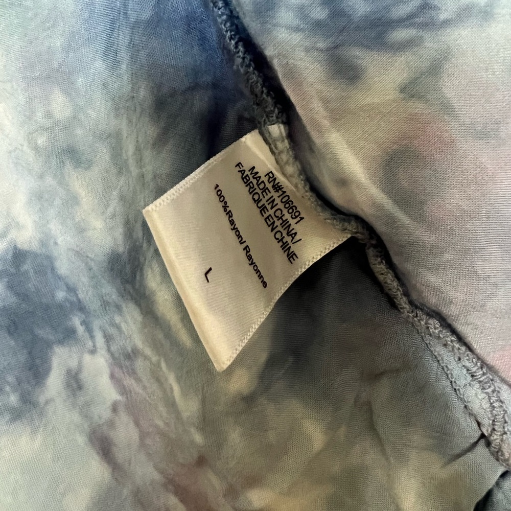 Young, Fabulous & Broke Boyfriend Button down. Large. - Picture 5 of 5